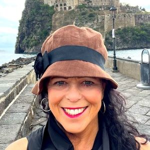 Meet your Posher, Jules